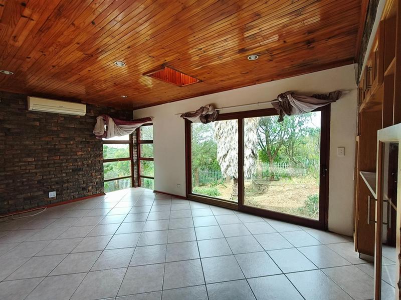 5 Bedroom Property for Sale in Oatlands North Eastern Cape